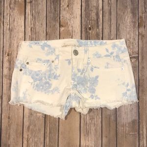 American Eagle size 2 denim shorts